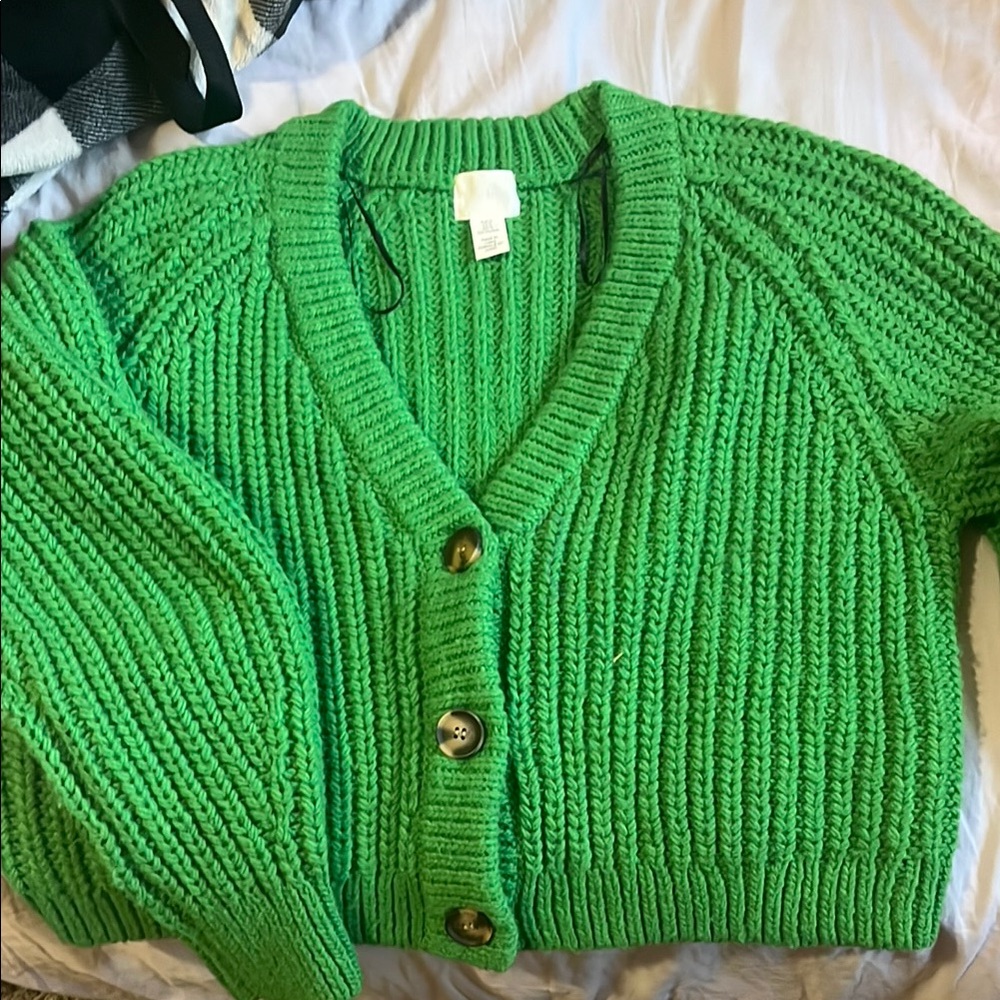 H&M bright green cropped sweater